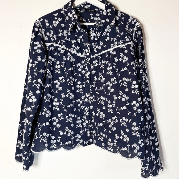 ZARA Navy Floral Embroidered Scallop Hem Blouse XL - Picture 2 of 8